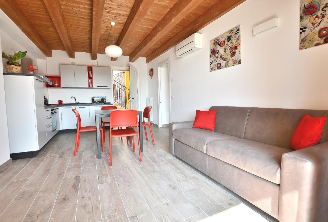 Red Apartment In Marciaga Di Costermano sul Garda Exterior foto