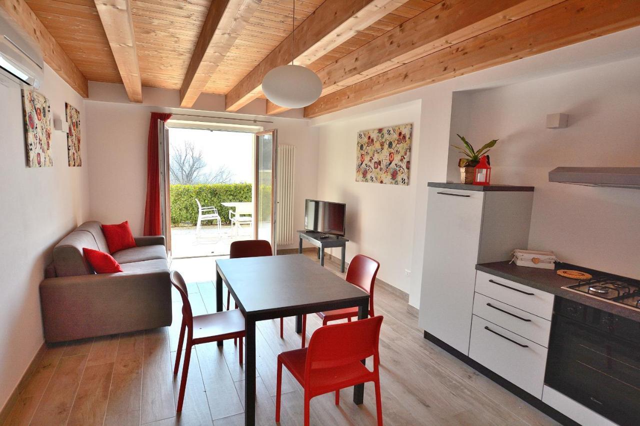 Red Apartment In Marciaga Di Costermano sul Garda Exterior foto