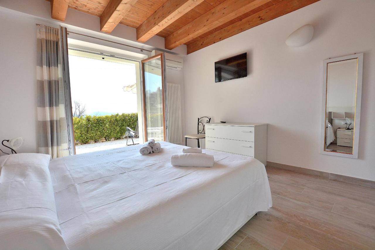 Red Apartment In Marciaga Di Costermano sul Garda Exterior foto